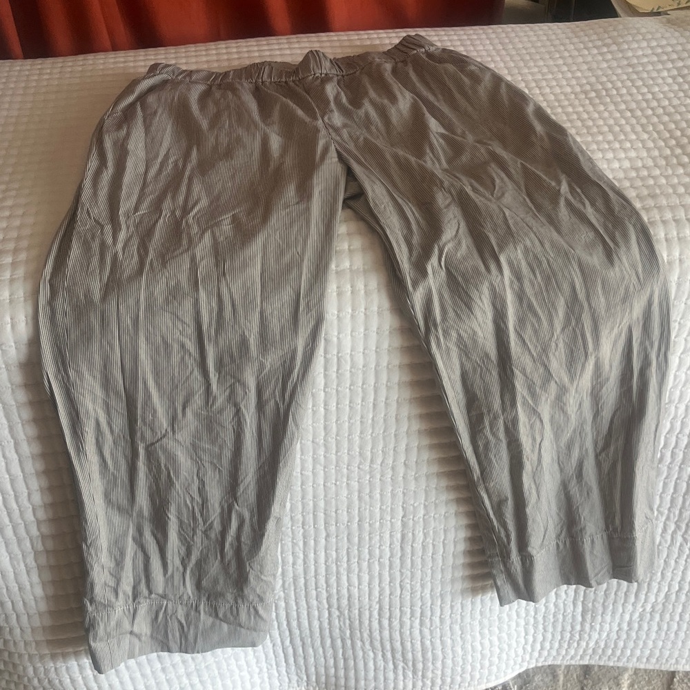 Everlane Women's Wide Leg Gray Pants